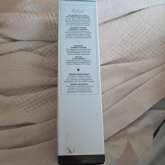 YSL NIB Pure Shots Clean Reboot Mousse 4.2 OZ - Picture 4 of 4